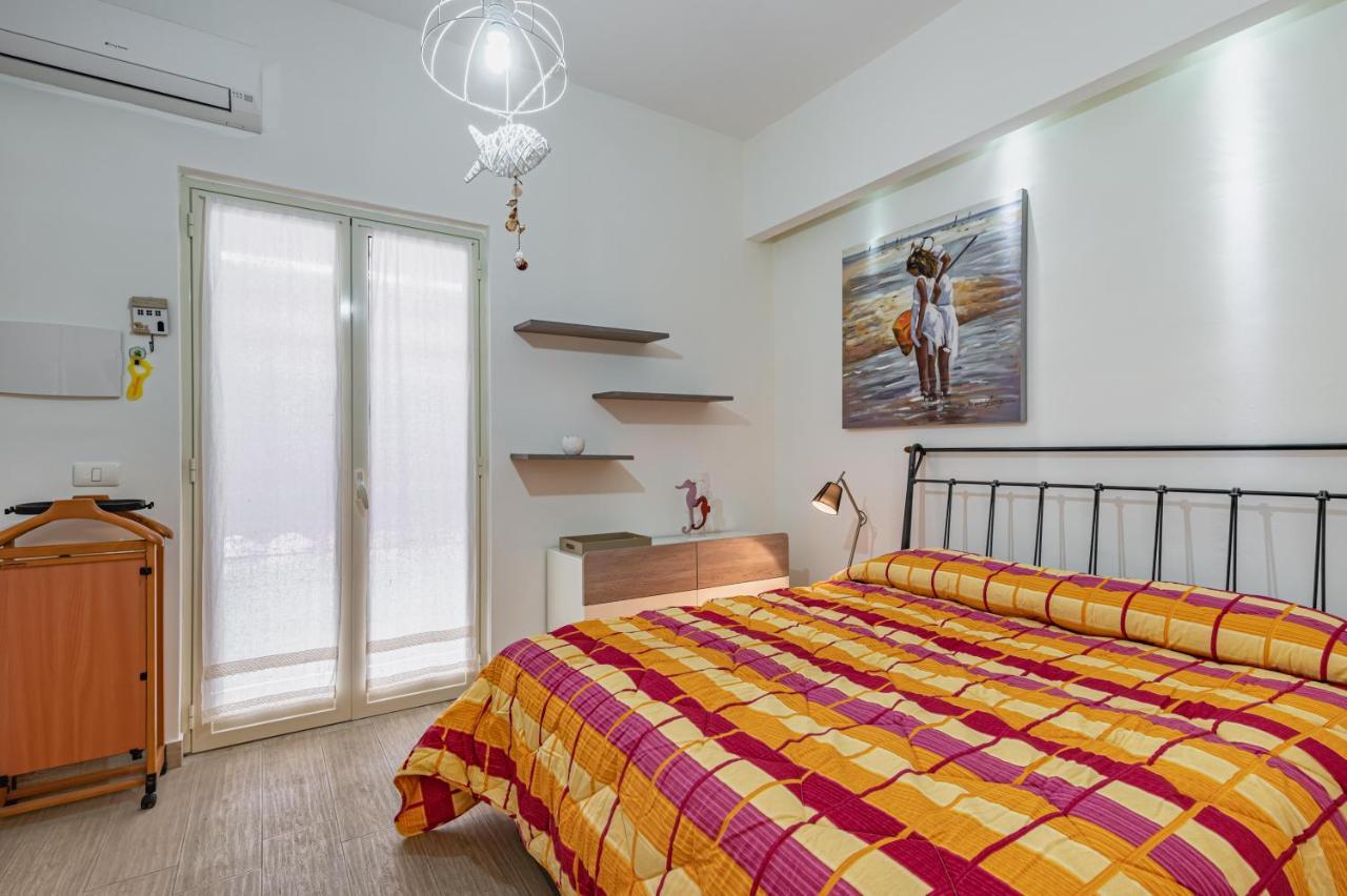 Naxos Bay Flat With Terrace 50 Meters From The Sea Διαμέρισμα Giardini Naxos Εξωτερικό φωτογραφία