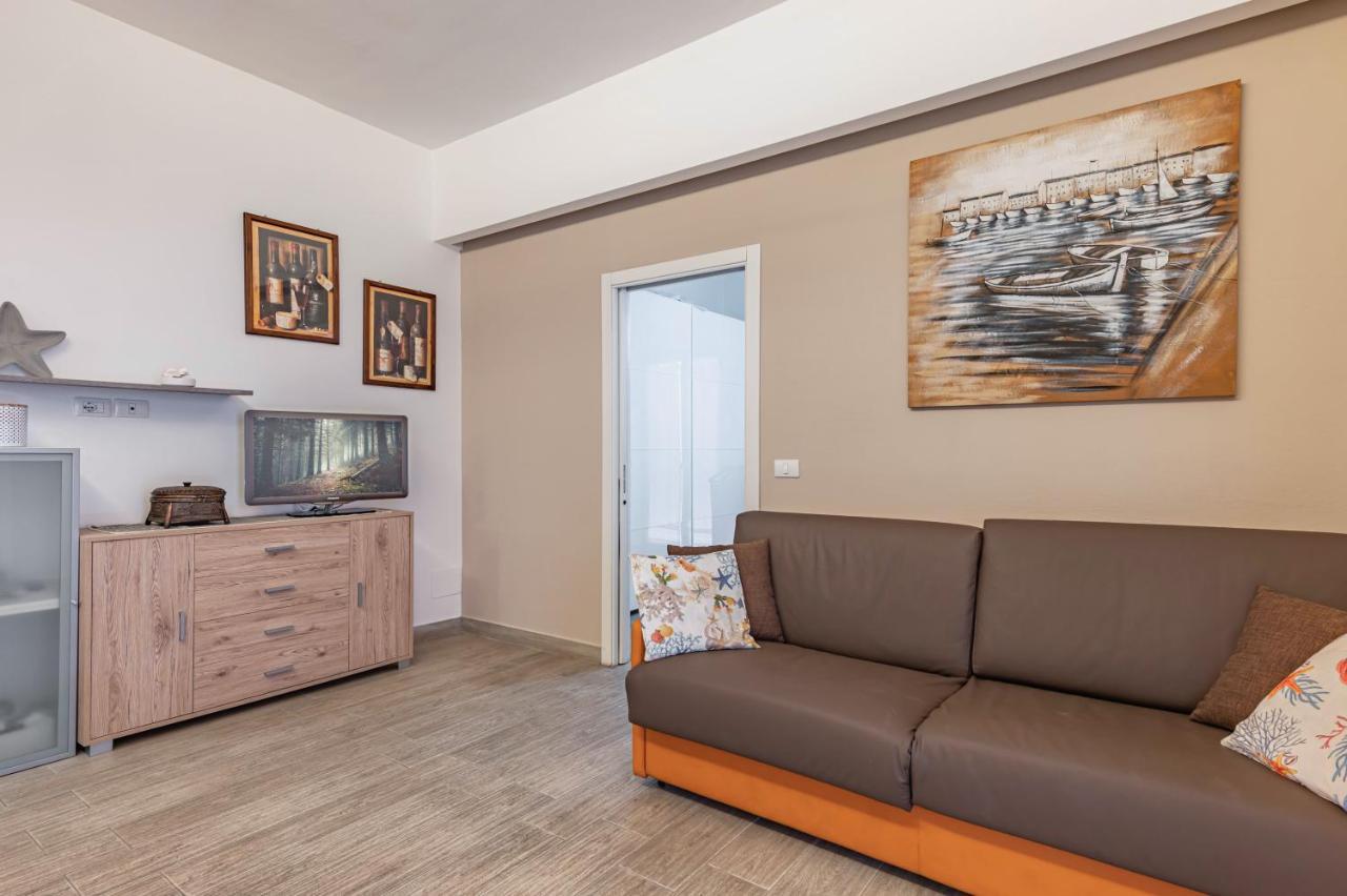 Naxos Bay Flat With Terrace 50 Meters From The Sea Διαμέρισμα Giardini Naxos Εξωτερικό φωτογραφία